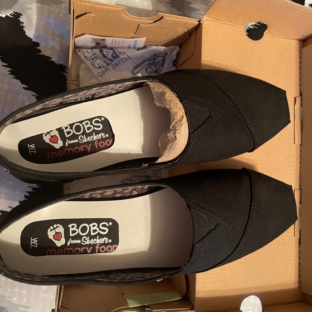 Womens bobs shoes brand new